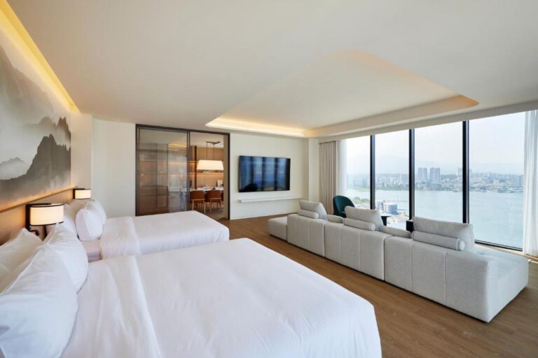 Common Mountain Hotels Booking Mistakes: An Expert’s Guide